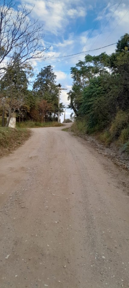 AGUA DE ORO, EXCELENTE LOTE CON PROYECTO DE VIVIENDA APROBADO E INICIADO