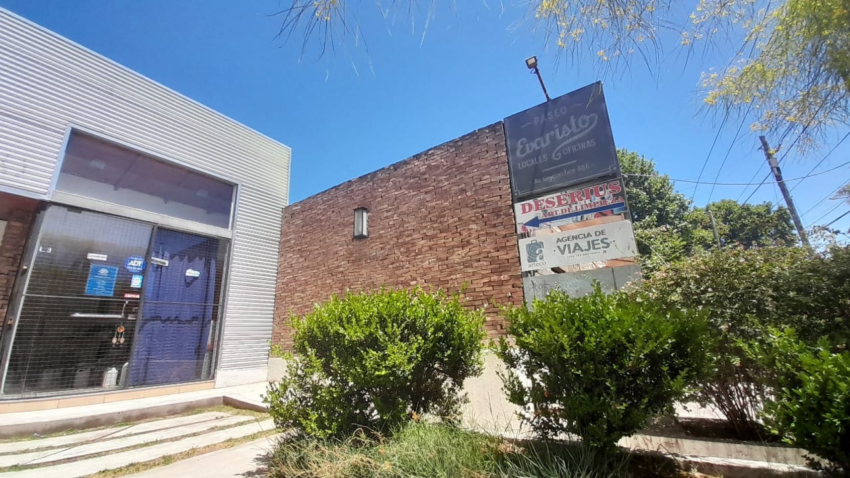 LOCAL - VILLA ALLENDE 