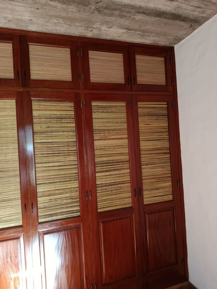 VILLA ALLENDE, TRES DORMITORIOS, GRAN SALA, PILETA, GRAN PARQUE