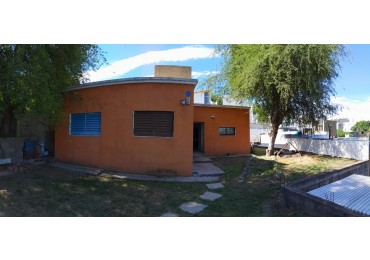 CASA A LA VENTA VILLA ALLENDE  Barrio  LA CRUZ 