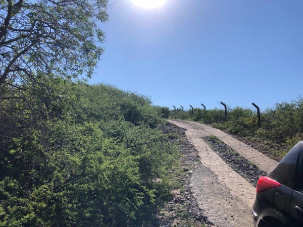 CAMPO EN SIERRAS CHICAS - 6 HECTAREAS A 20 minutos del AEROPUERTO !!!! BAJAMOS LOS PRECIOS !!!! DOS FRACCIONES EN EL PUEBLITO - SALSIPUEDES - 