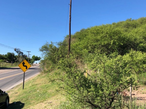 CAMPO EN SIERRAS CHICAS - 6 HECTAREAS A 20 minutos del AEROPUERTO !!!! BAJAMOS LOS PRECIOS !!!! DOS FRACCIONES EN EL PUEBLITO - SALSIPUEDES - 