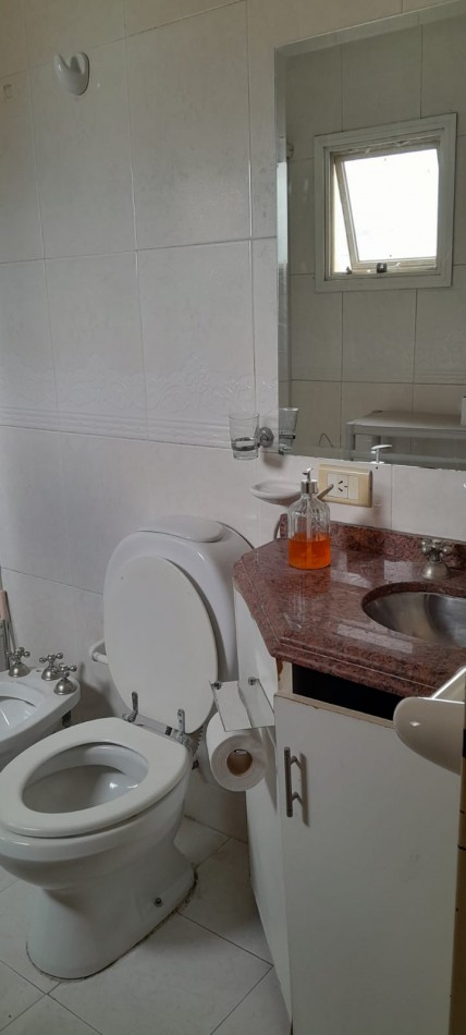 EXCELENTE DEPARTAMENTO COMPLETAMENTE AMOBLADO FRENTE A PATIO OLMOS - Ciudad de Cordoba