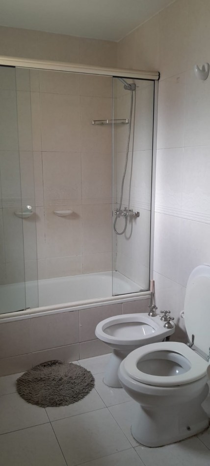 EXCELENTE DEPARTAMENTO COMPLETAMENTE AMOBLADO FRENTE A PATIO OLMOS - Ciudad de Cordoba