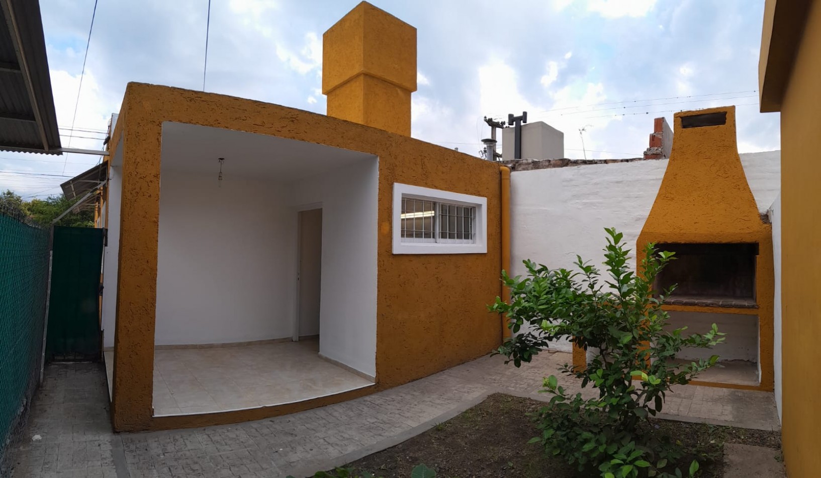 CORDOBA. ARGUELLO. DOS UNIDADES DE VIVIENDA - EXCELENTE OPORTUNIDAD DE INVERSION PARA RENTA.