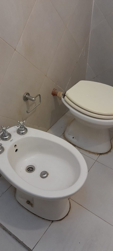 CORDOBA. ARGUELLO. DOS UNIDADES DE VIVIENDA - EXCELENTE OPORTUNIDAD DE INVERSION PARA RENTA.