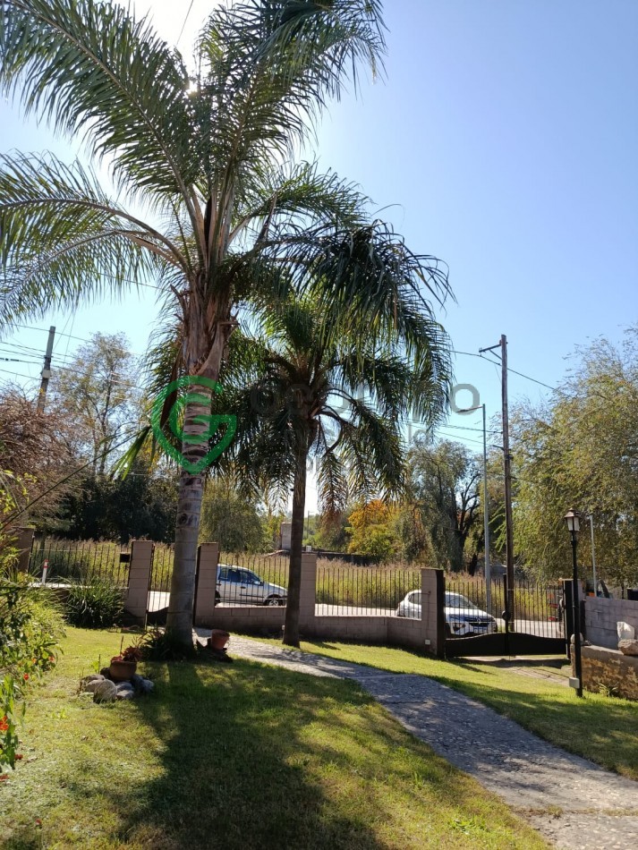 VILLA ALLENDE PARQUE -  EXCELENTE INMUEBLE 